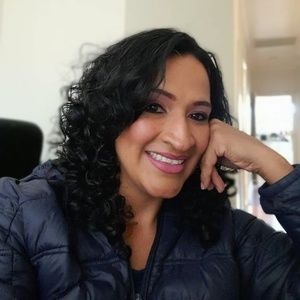 Meet your Posher, Monica